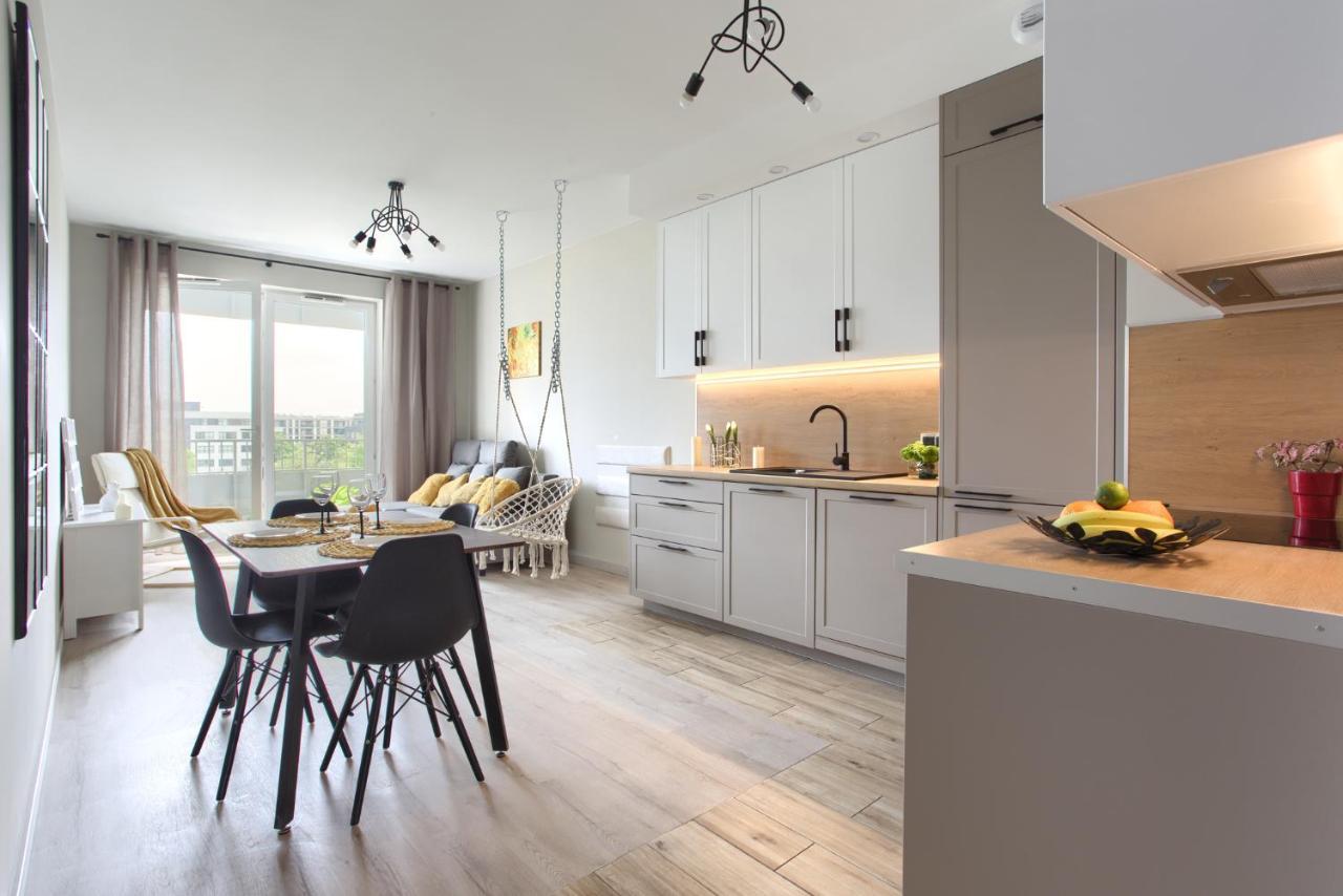 Super Apart Komputerowa 8 Apartament Warszawa