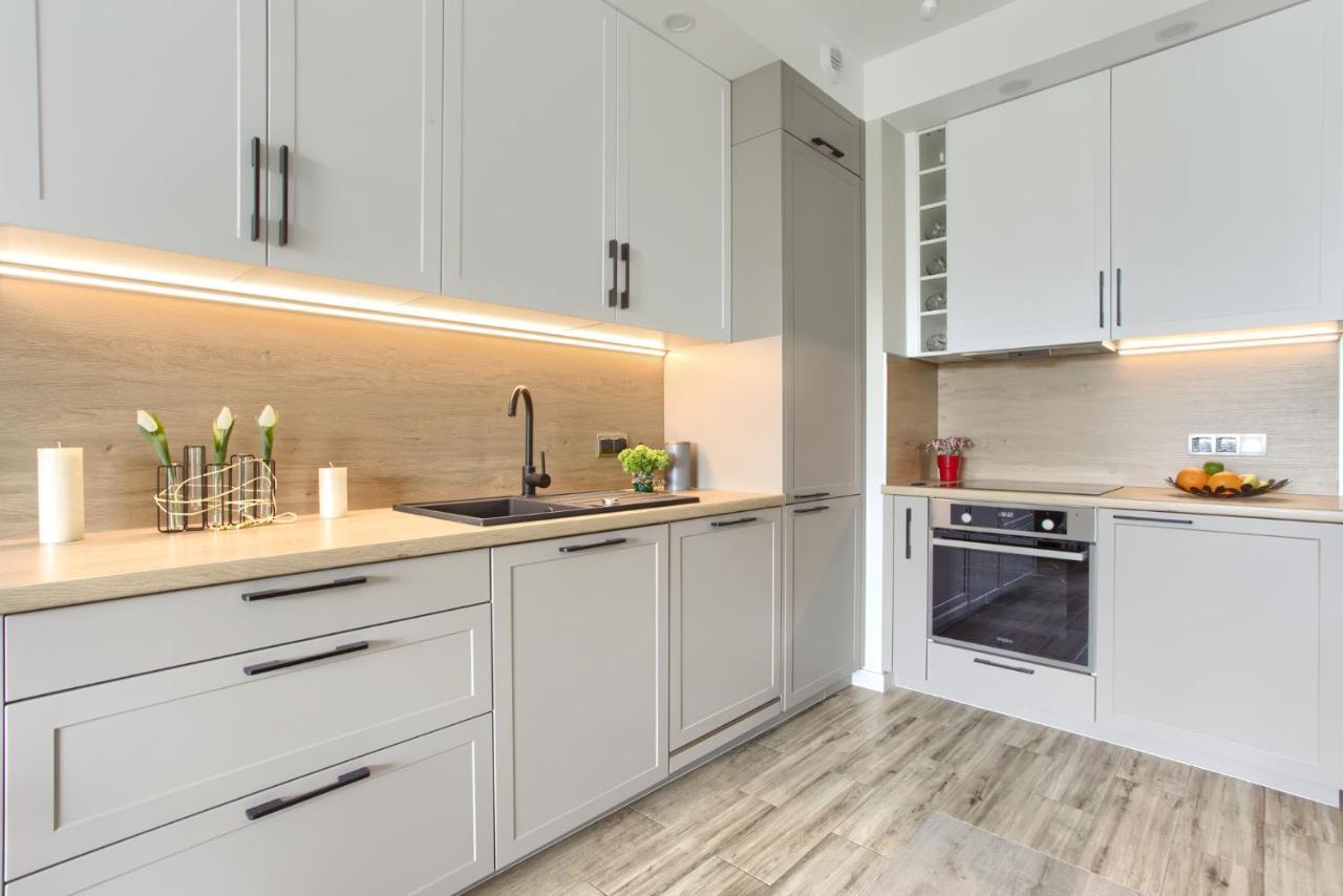 Appartement Superapart Komputerowa 8 *
